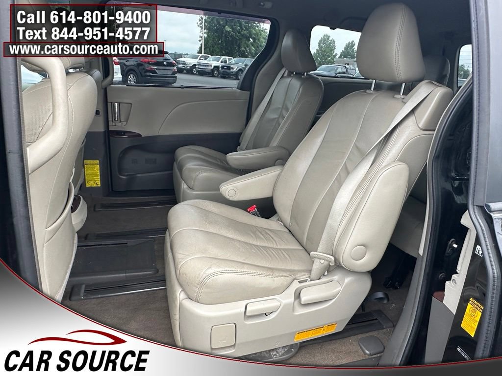 Used 2013 Toyota Sienna XLE AWD/4WD image 13