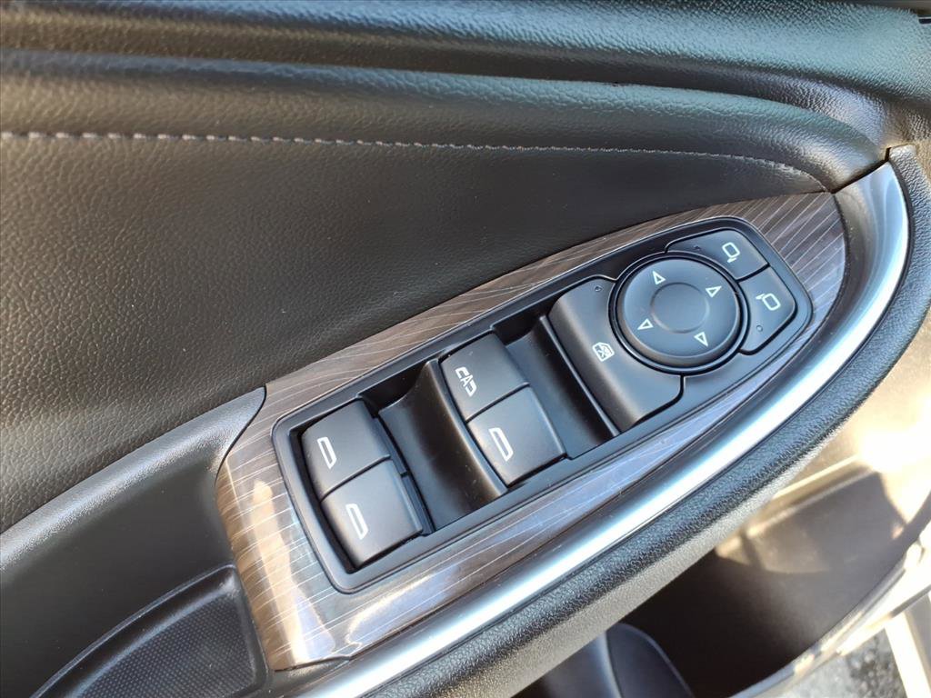 Used 2023 Chevrolet Malibu LT w/ Redline Edition image 18