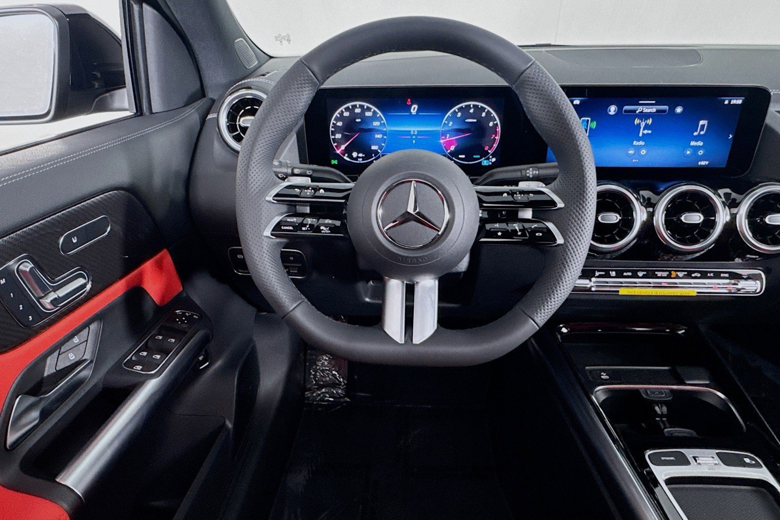 New 2026 Mercedes-Benz GLA 250 image 4
