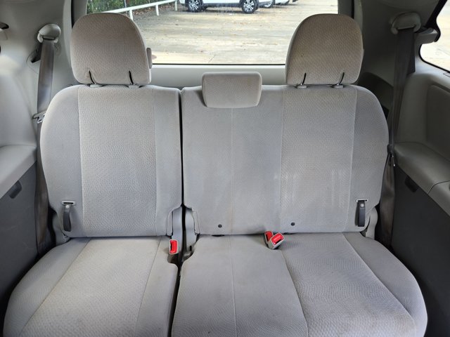 Used 2014 Toyota Sienna LE FWD image 17