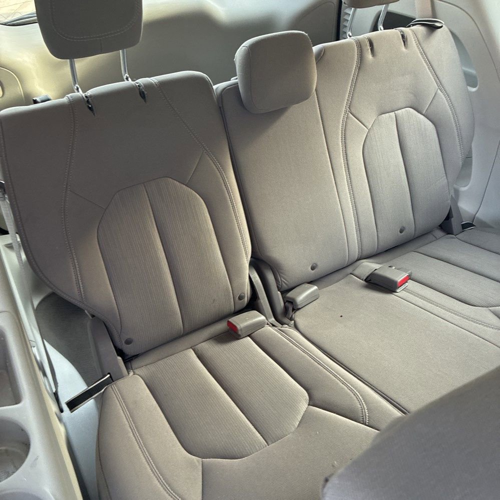 Used 2017 Chrysler Pacifica Touring Plus image 4