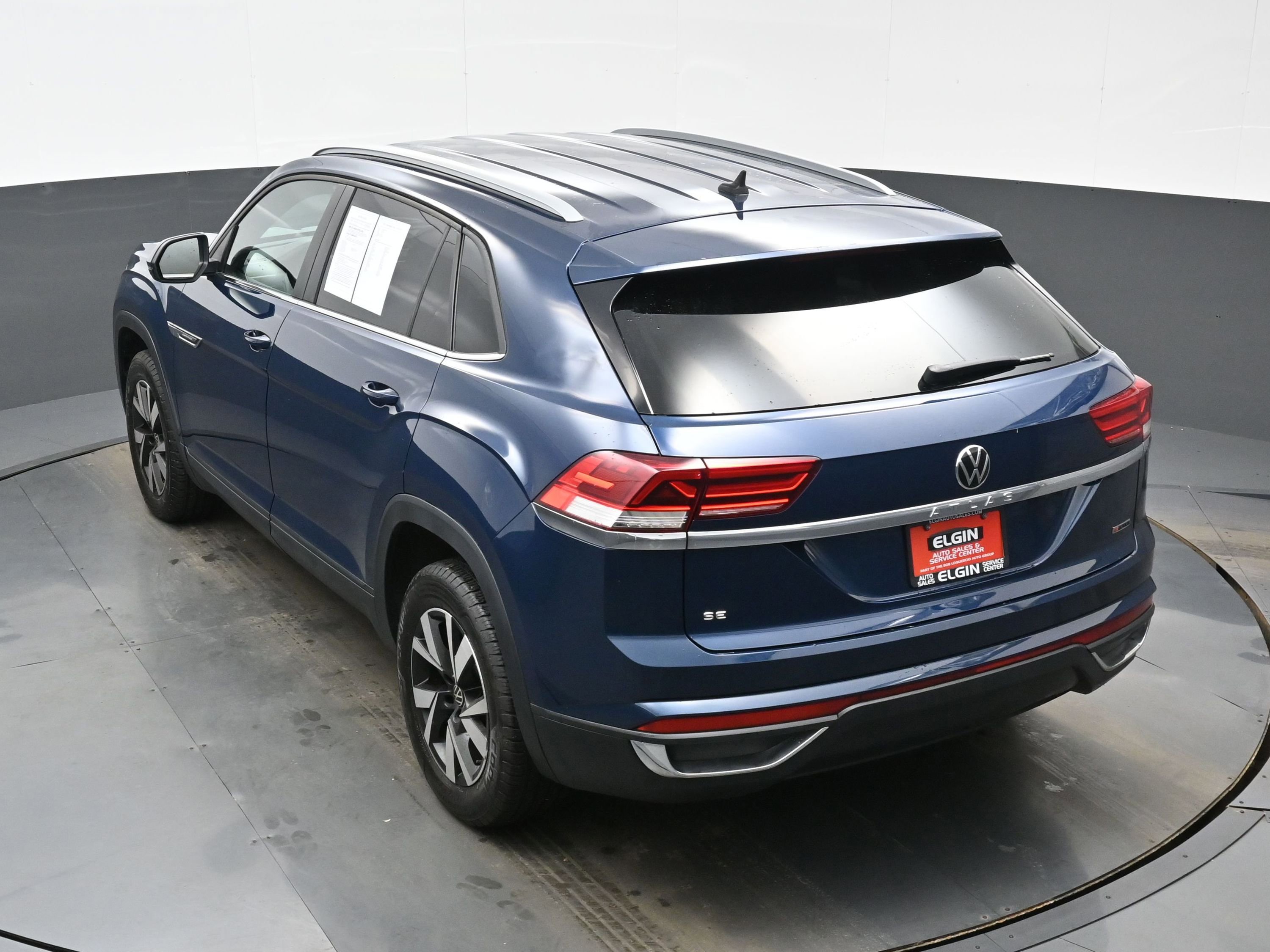 Used 2020 Volkswagen Atlas Cross Sport SE image 36