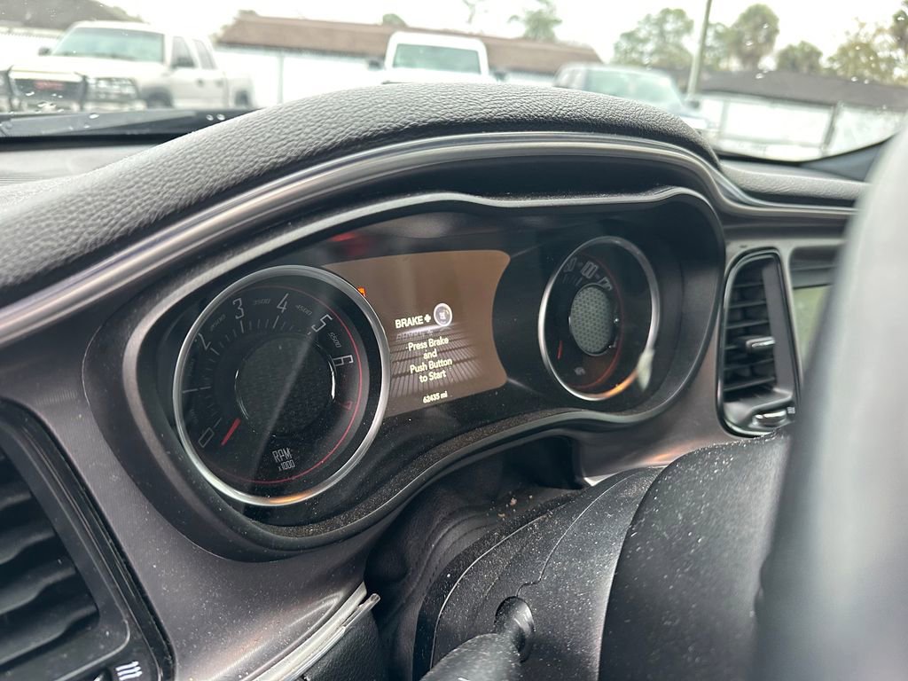 Used 2019 Dodge Challenger SXT image 16