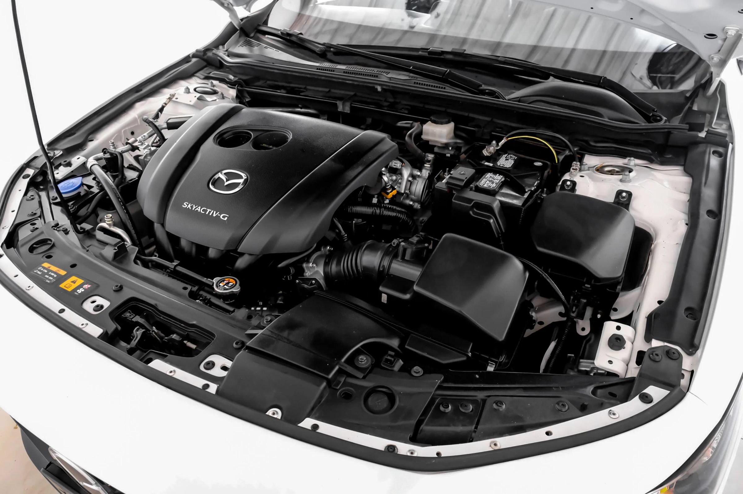 Used 2019 MAZDA MAZDA3 Hatchback w/ Preferred Package FWD image 48