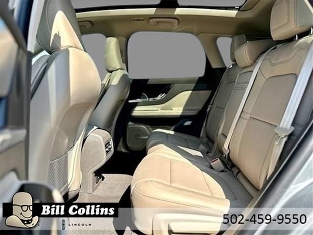 New 2024 Lincoln Corsair Grand Touring w/ Rear Removable Package Tray AWD/4WD image 23