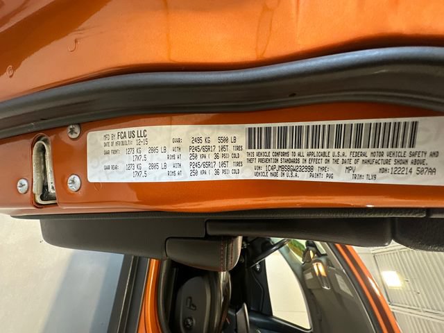 Used 2016 Jeep Cherokee Trailhawk w/ Leather Interior Group AWD/4WD image 34