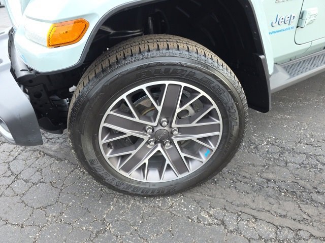 Used 2023 Jeep Wrangler Unlimited Sahara w/ Cold Weather Group image 51