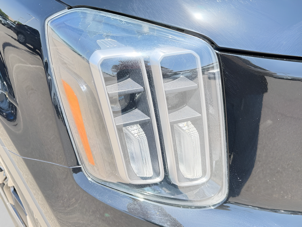 Used 2023 Kia Telluride S w/ S Sunroof Package FWD image 19