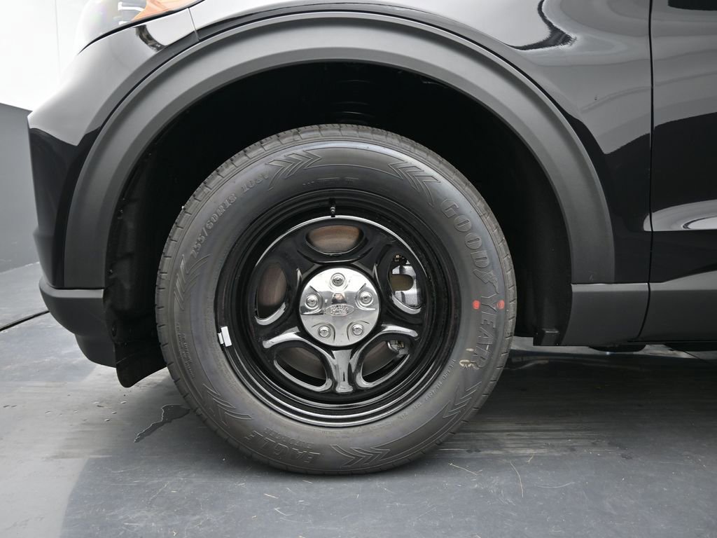 New 2025 Ford Explorer 4WD Police Interceptor image 12