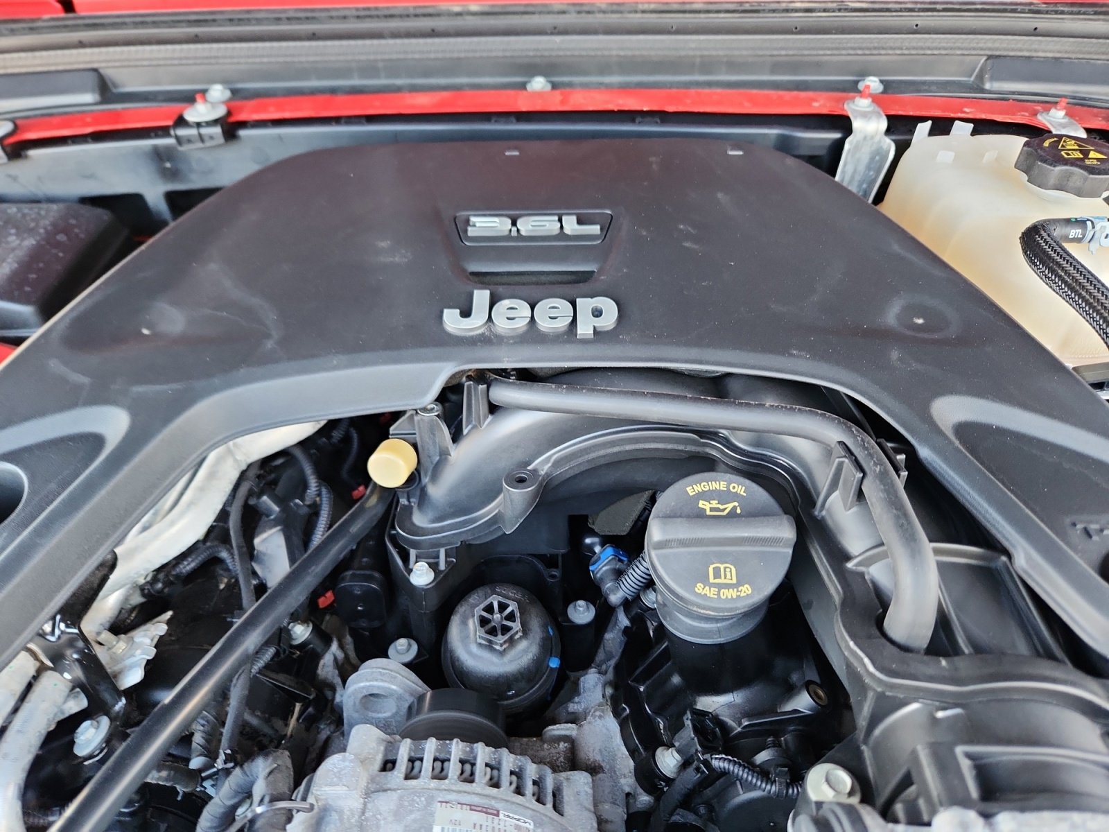 Used 2019 Jeep Wrangler Unlimited Sahara w/ Quick Order Package 24M Moab image 23