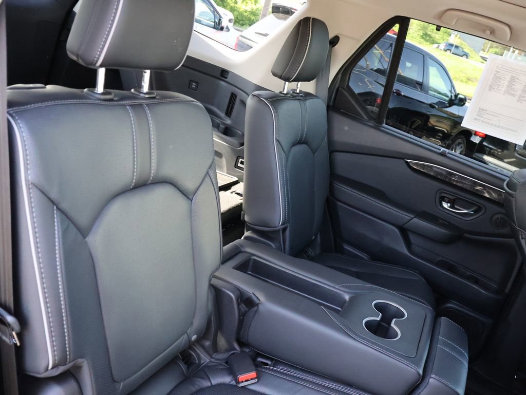 Certified 2025 Honda Pilot Elite image 12