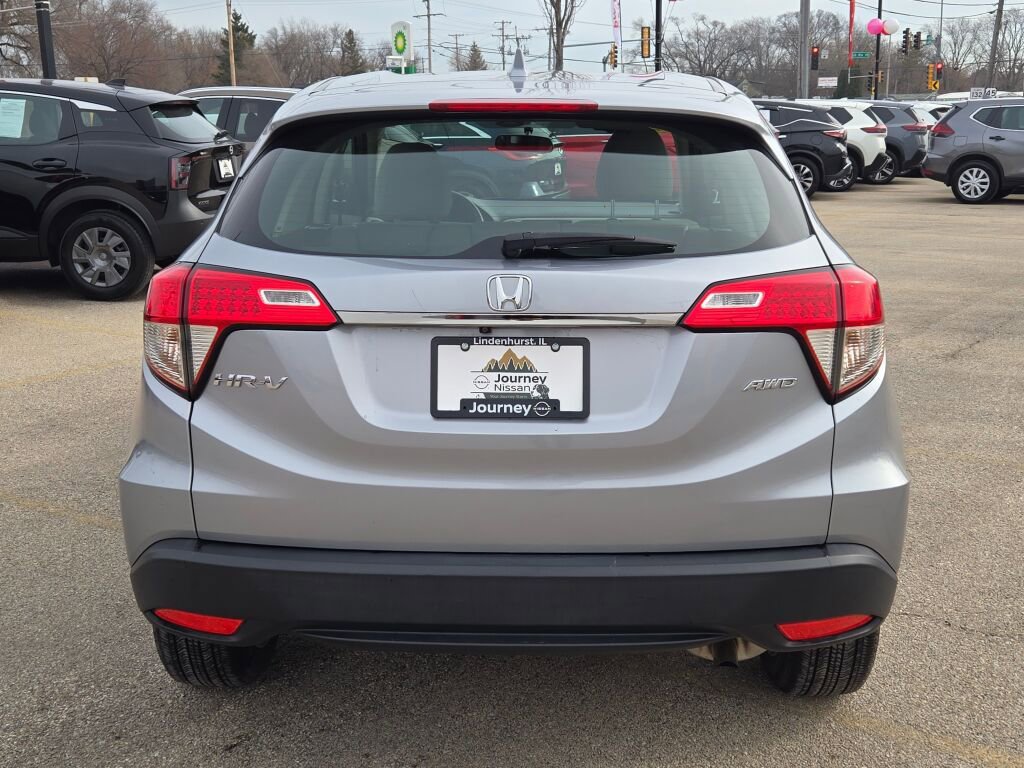Used 2021 Honda HR-V LX image 12