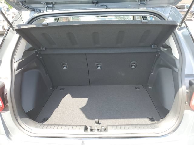 New 2026 Hyundai Venue SEL FWD image 8