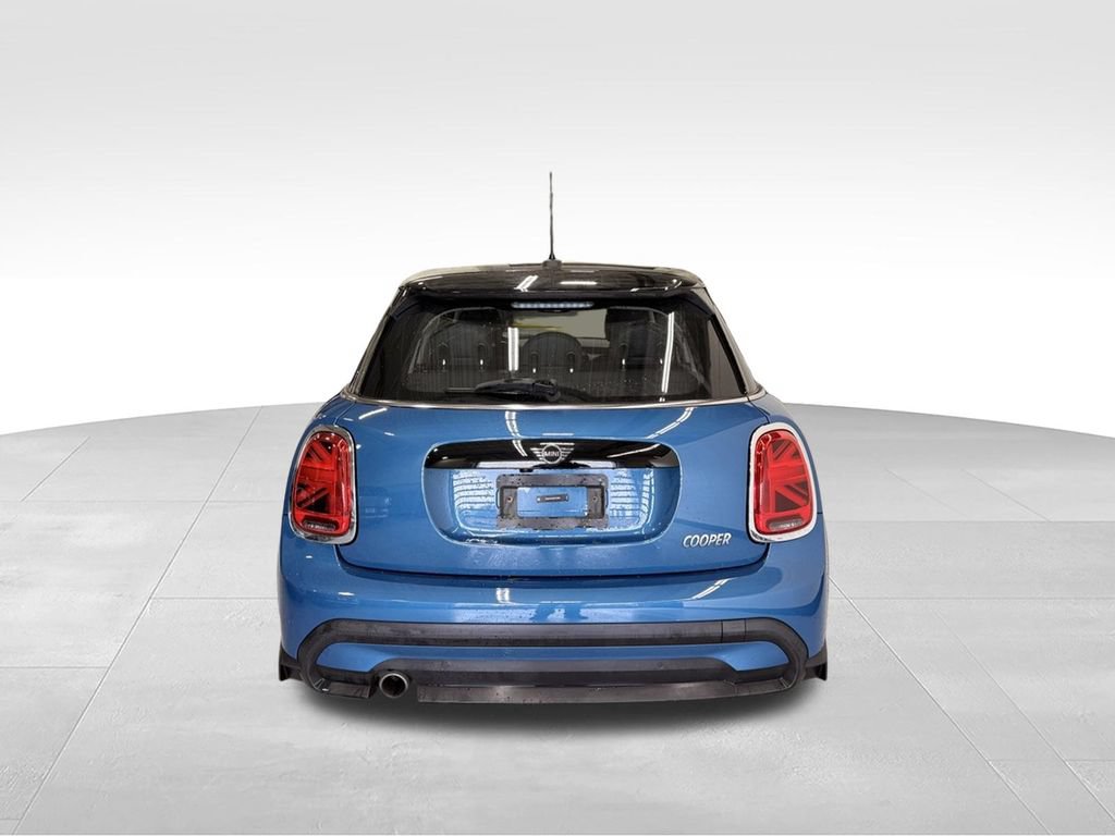 Certified 2024 MINI Cooper 4-Door Hardtop FWD image 4