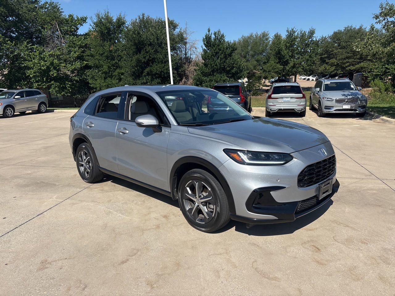 Used 2024 Honda HR-V EX-L image 3