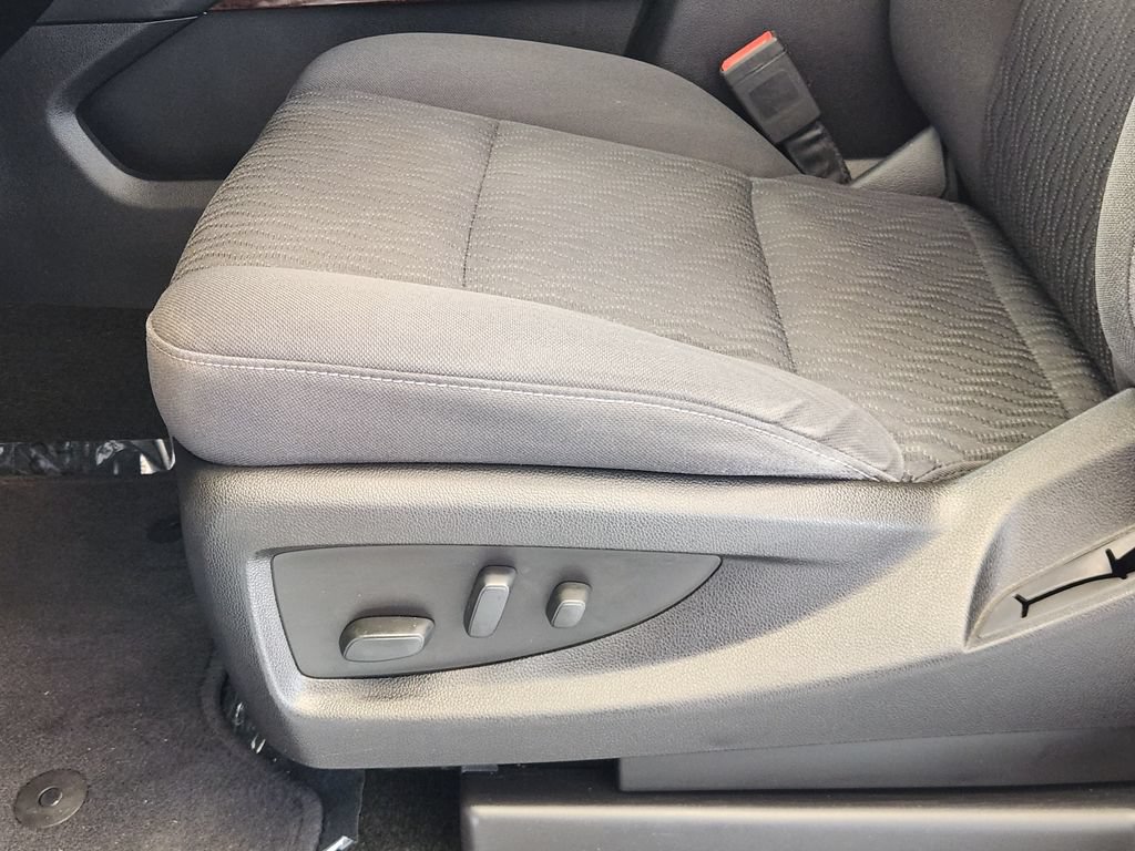 Used 2018 GMC Yukon SLE w/ Convenience Package RWD image 23