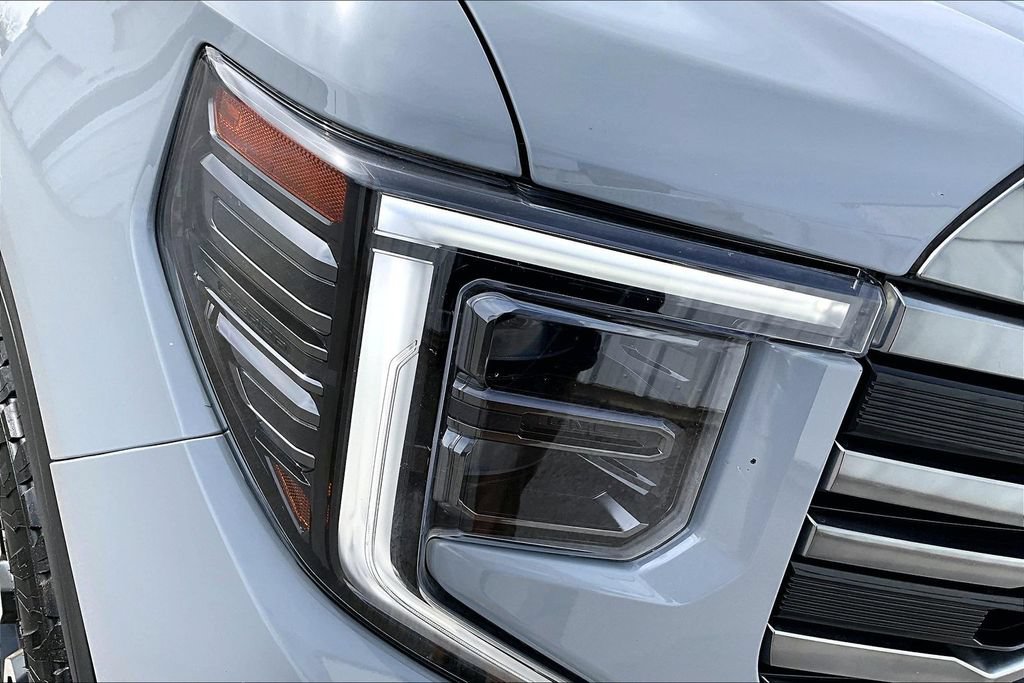 Used 2024 GMC Sierra 1500 AT4 w/ Technology Package AWD/4WD image 36