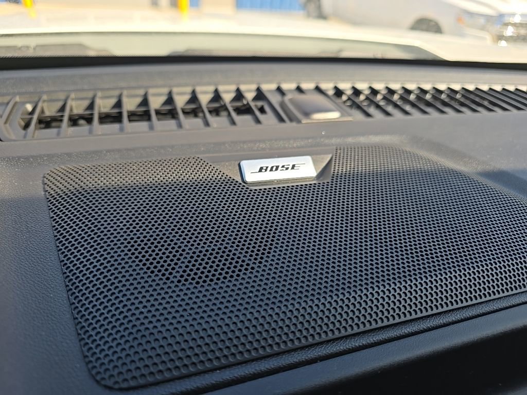 Used 2025 GMC Canyon AT4 w/ AT4X Package image 27