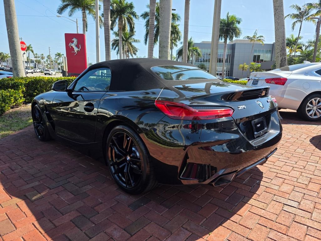 Used 2023 BMW Z4 M40i w/ Premium Package image 4