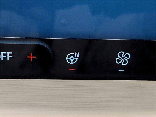 Used 2025 Ford Escape Platinum image 27