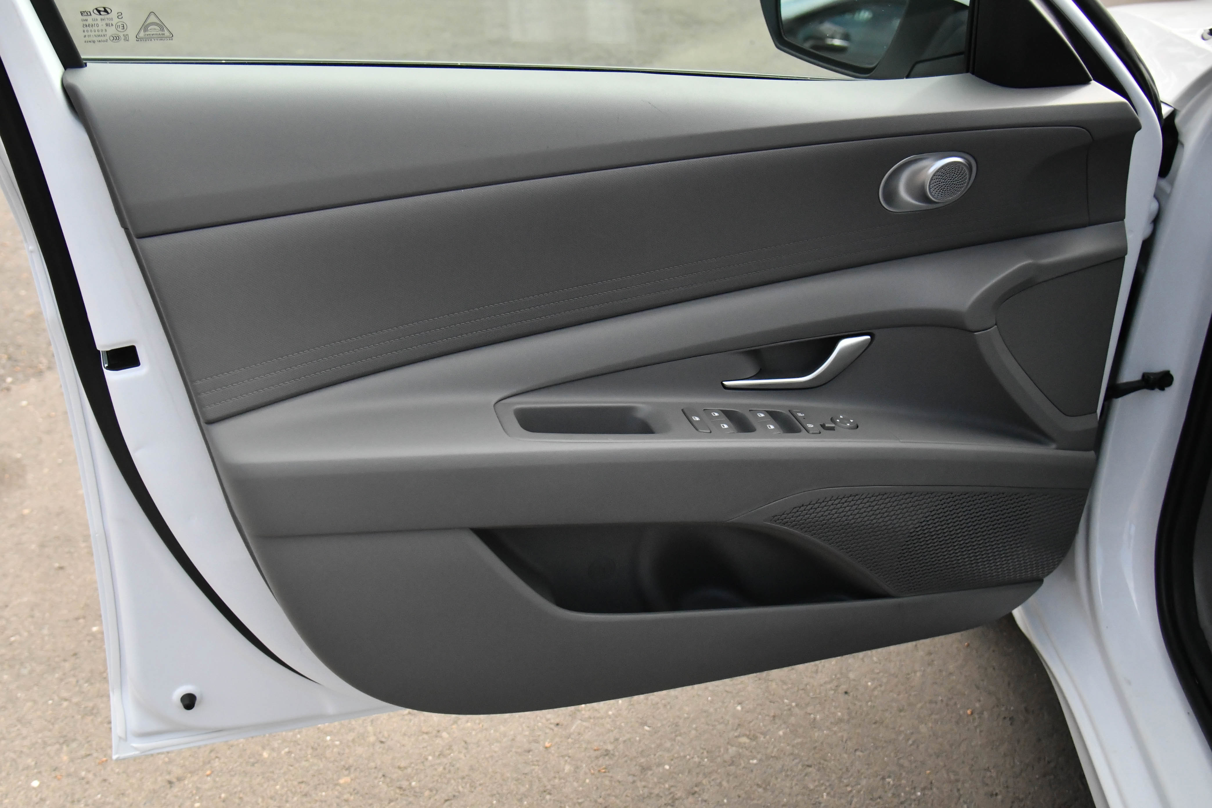 Used 2024 Hyundai Elantra SEL image 13