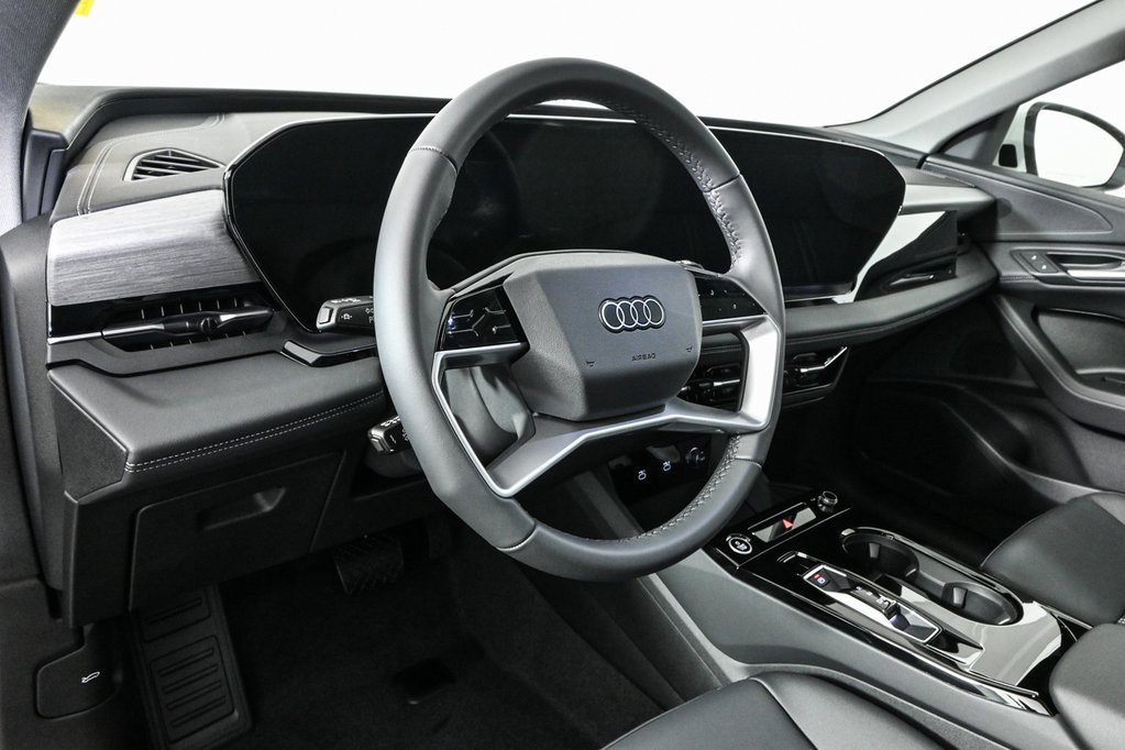 New 2025 Audi Q6 e-tron Premium image 4