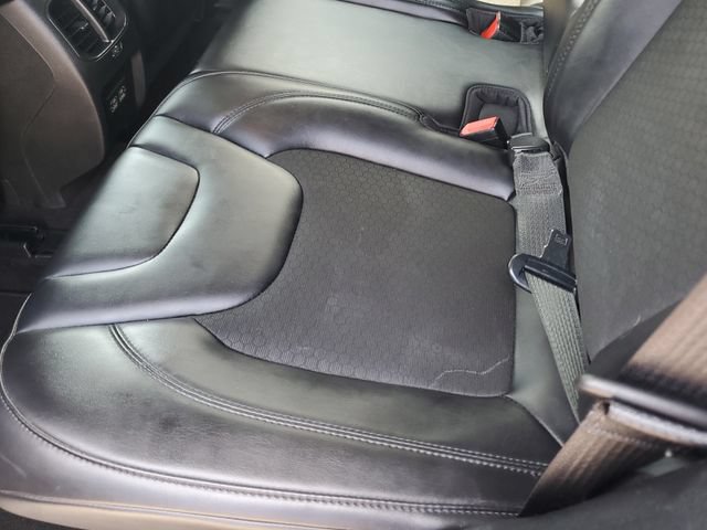 Used 2021 Jeep Cherokee Latitude Plus AWD/4WD image 15