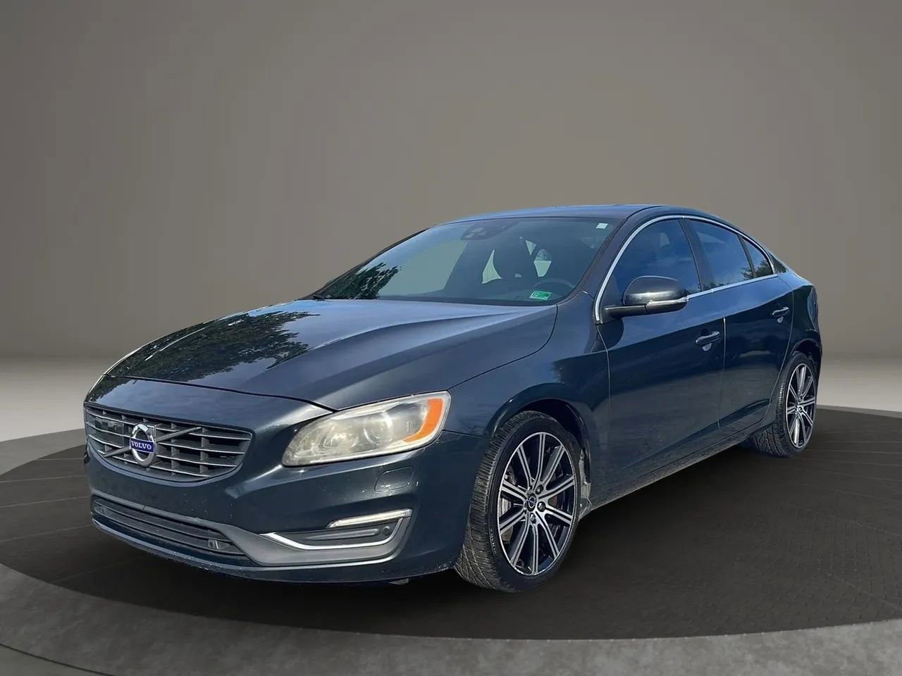 Used 2016 Volvo S60 T6 Platinum video 1