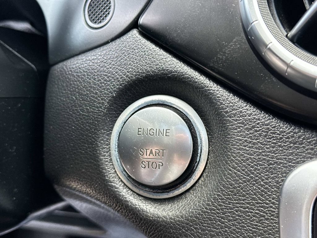 Used 2019 Mercedes-Benz CLA 250 image 17