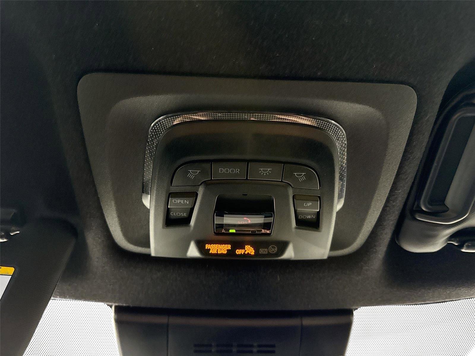 Used 2024 Toyota Corolla Cross XSE w/ Convenience Package image 22