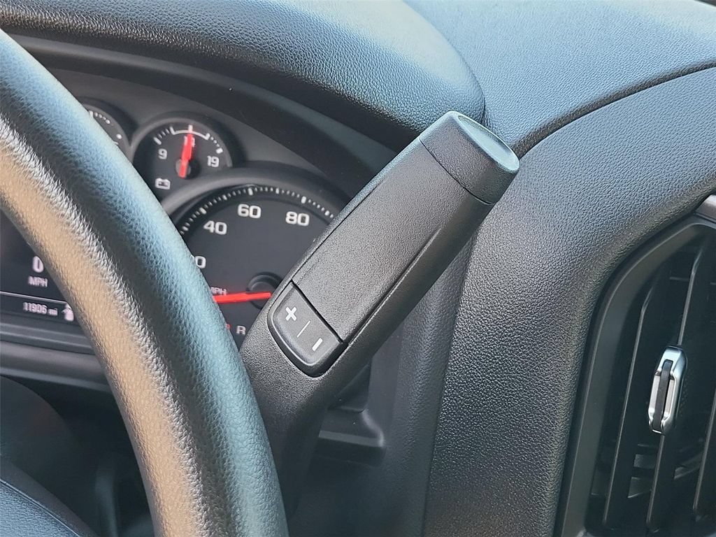 Used 2025 Chevrolet Silverado 1500 W/T RWD image 8
