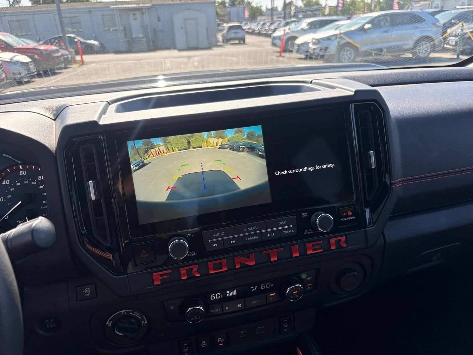 Used 2026 Nissan Frontier PRO-4X AWD/4WD image 23