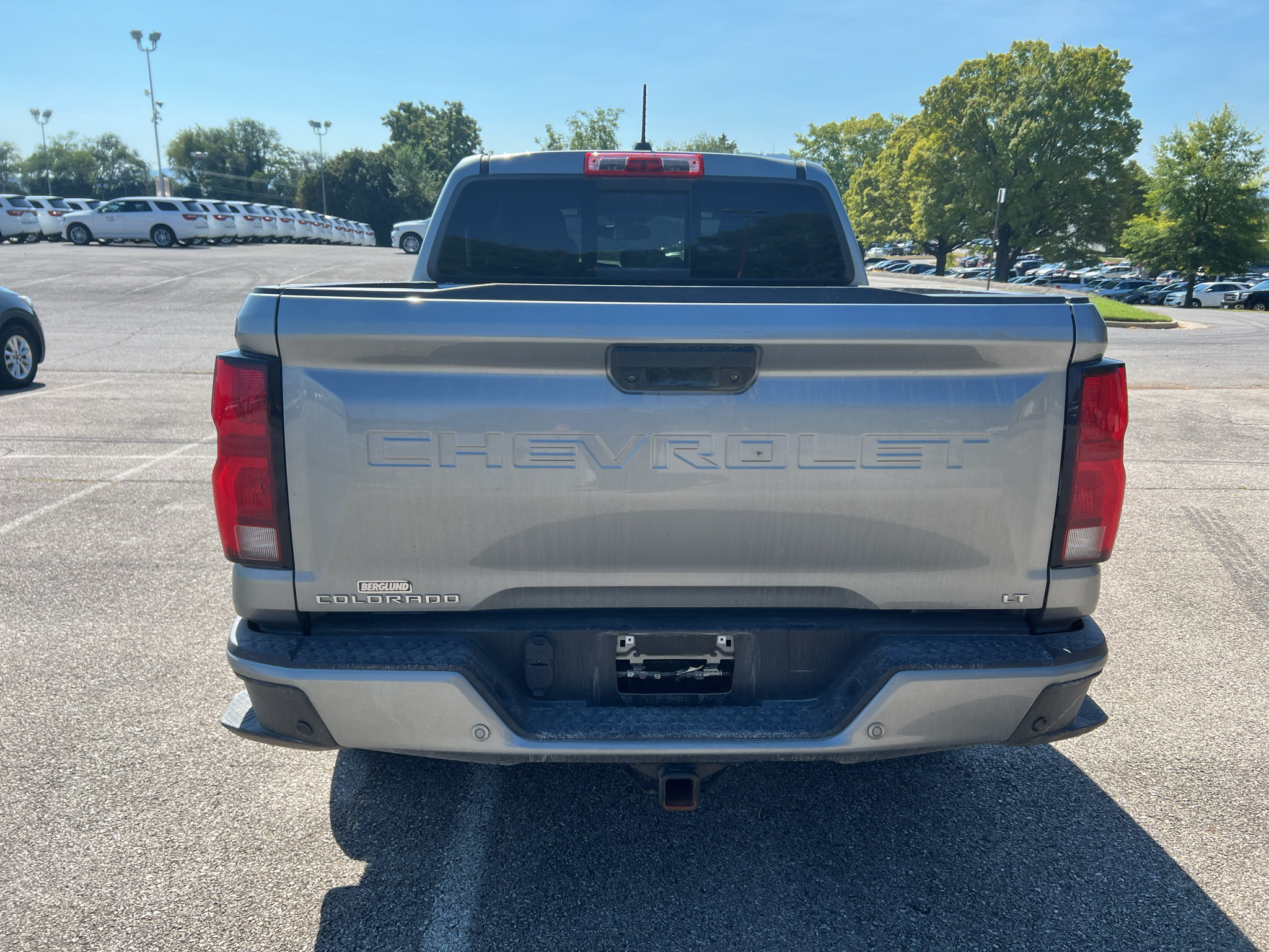 Used 2024 Chevrolet Colorado LT w/ LT Convenience Package III AWD/4WD image 4