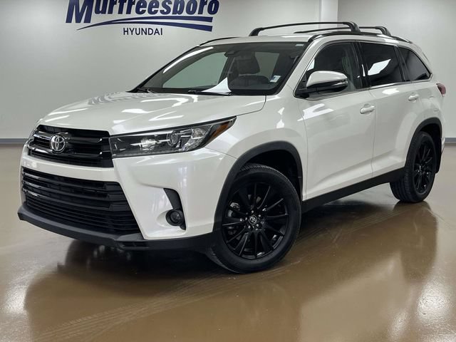 Used 2019 Toyota Highlander SE AWD/4WD image 1