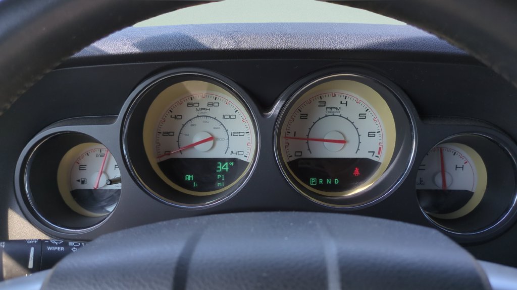 Used 2014 Dodge Challenger SXT Plus RWD image 20