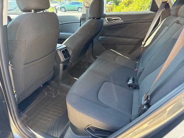 Used 2024 Kia Sportage LX image 15