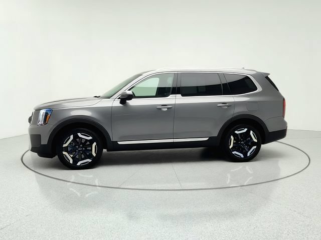 Certified 2024 Kia Telluride EX w/ EX Captain's Chair Package AWD/4WD image 2