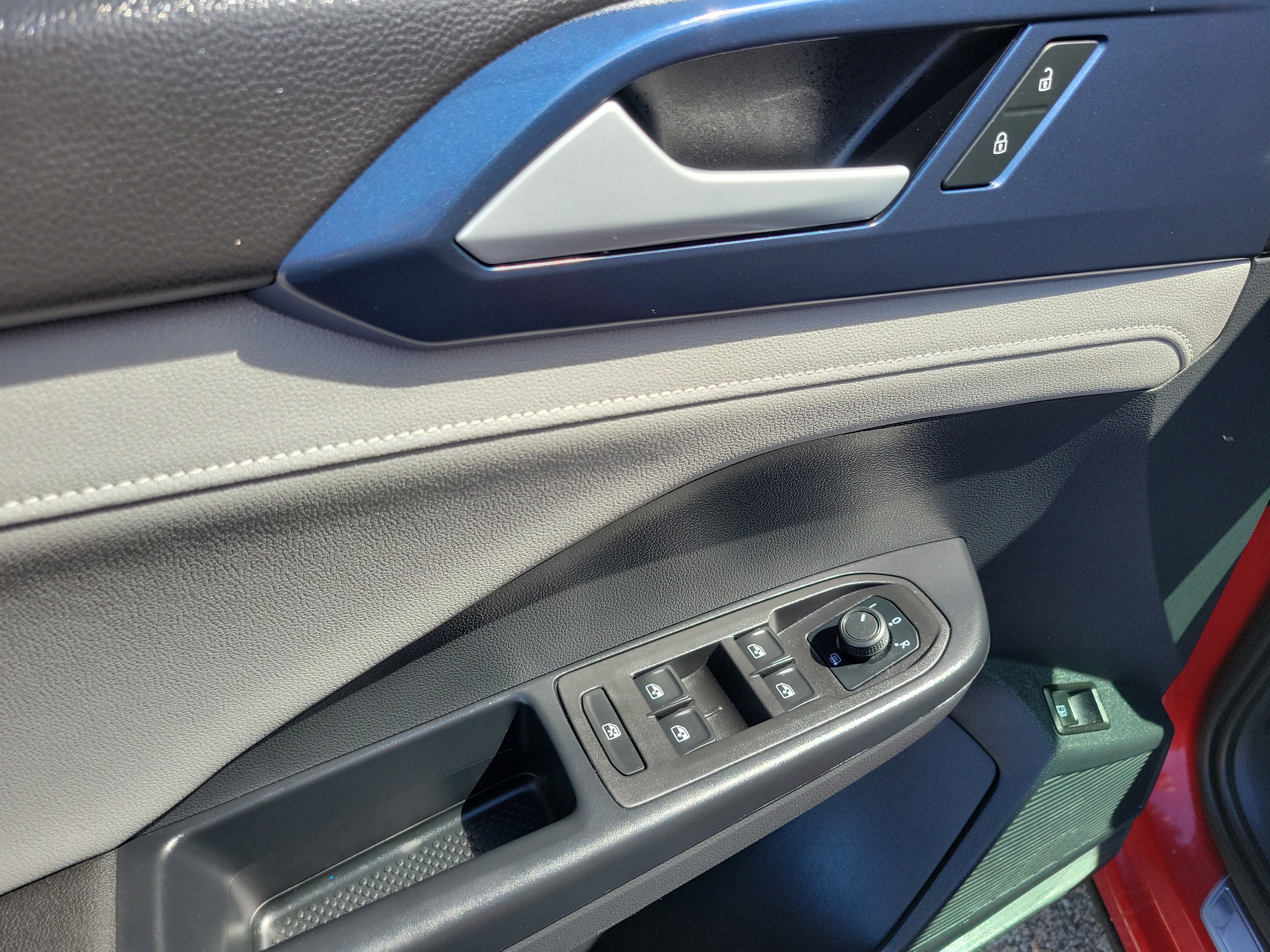 Used 2024 Volkswagen Taos SE FWD image 22