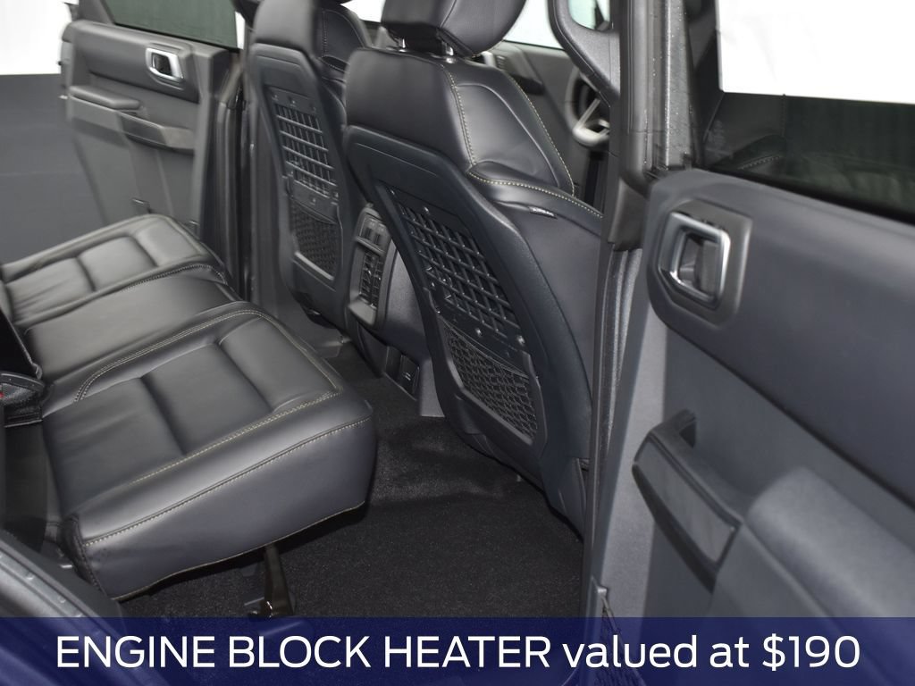 New 2025 Ford Bronco Badlands w/ Sasquatch Package AWD/4WD image 13