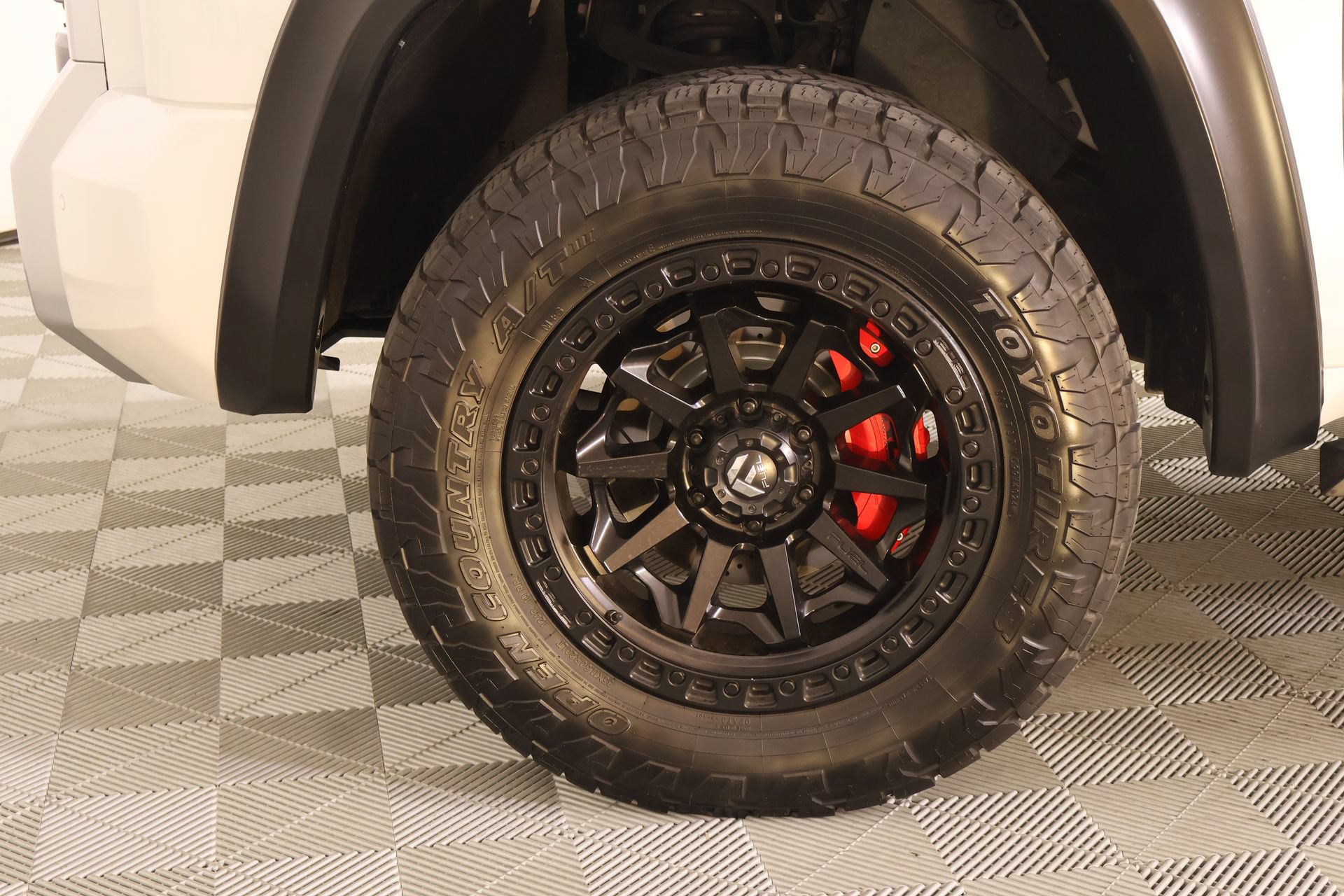 Used 2023 Toyota Tundra Limited AWD/4WD image 18