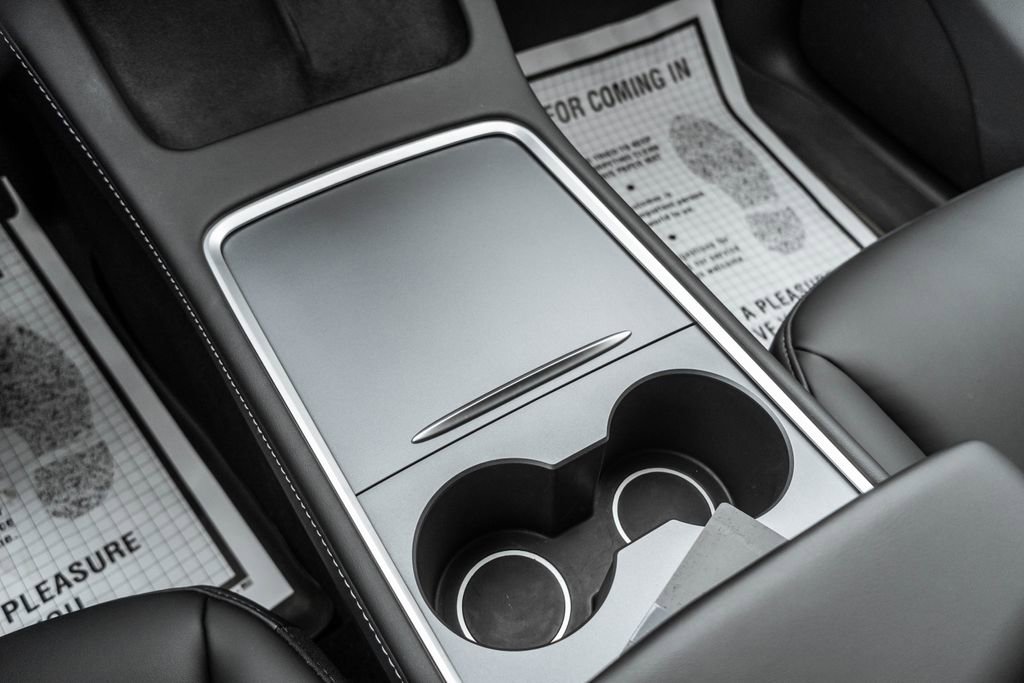 Used 2024 Tesla Model Y Long Range image 20