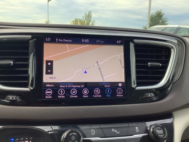 Used 2018 Chrysler Pacifica Touring-L Plus FWD image 27