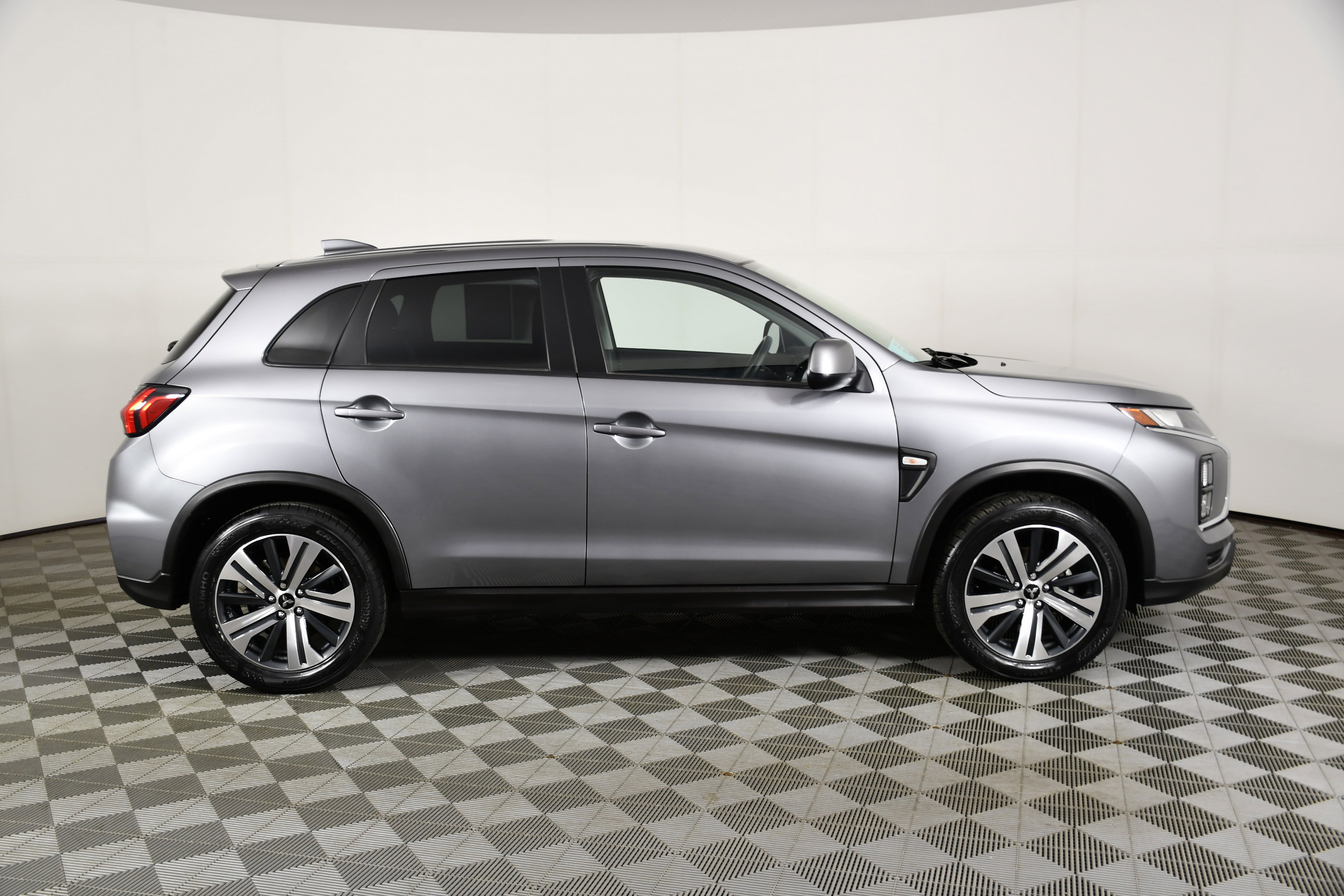 Used 2021 Mitsubishi Outlander Sport ES image 5