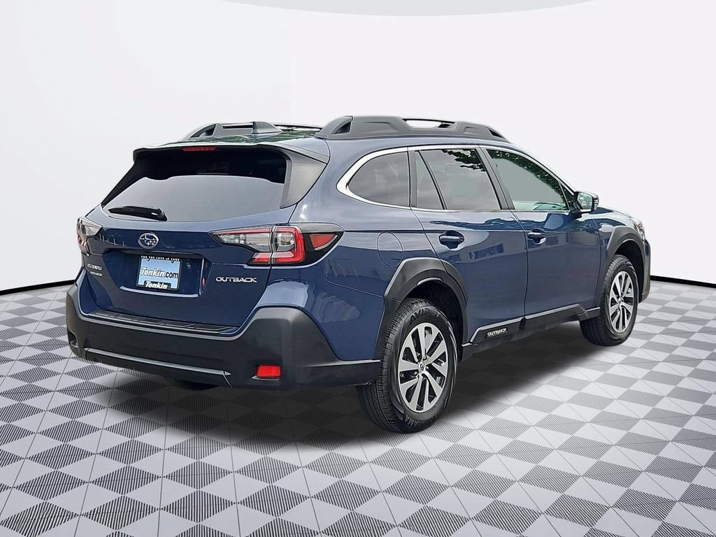 Used 2025 Subaru Outback Premium AWD/4WD image 6
