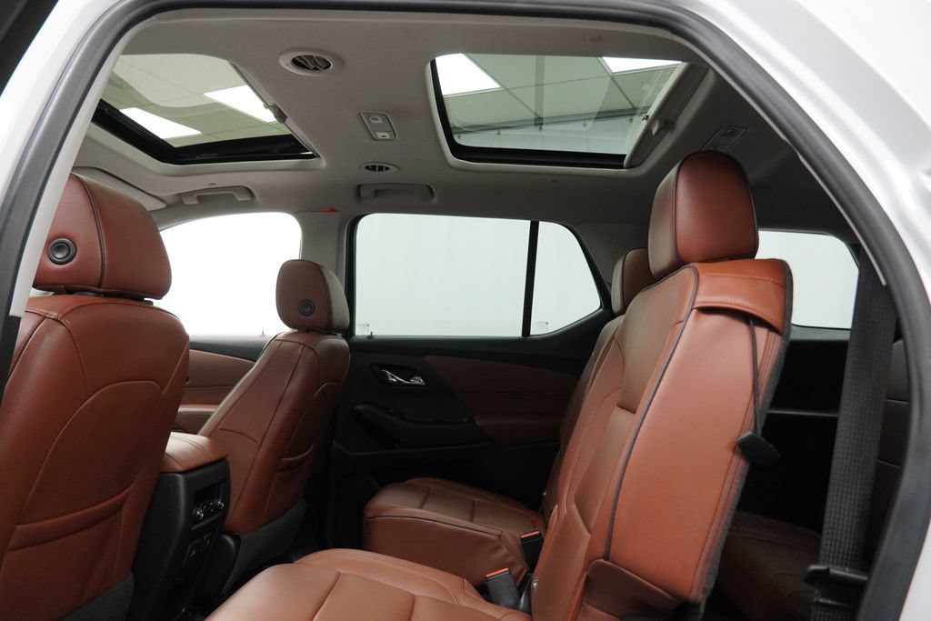 Used 2019 Chevrolet Traverse High Country w/ LPO, Floor Liner Package AWD/4WD image 14