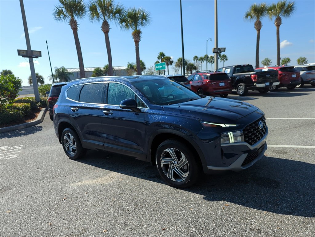 Used 2023 Hyundai Santa Fe SEL image 2