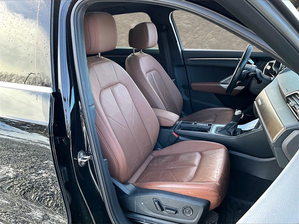 Used 2021 Audi Q3 2.0T Premium Plus w/ Premium Plus Package image 7