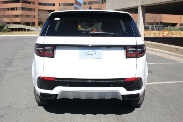 New 2025 Land Rover Discovery Sport S image 7