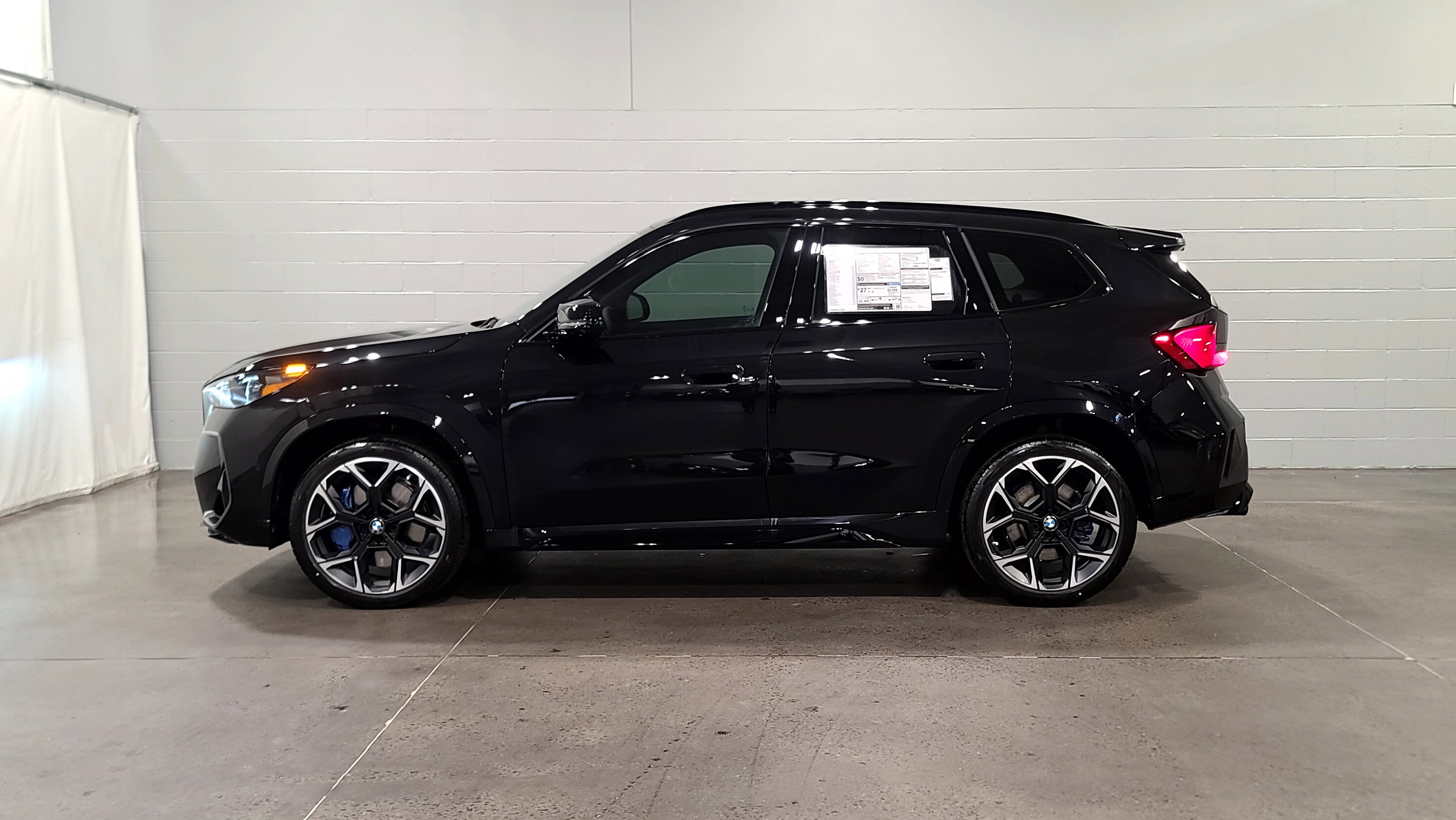 Used 2026 BMW X1 M35i w/ Technology Package AWD/4WD image 5