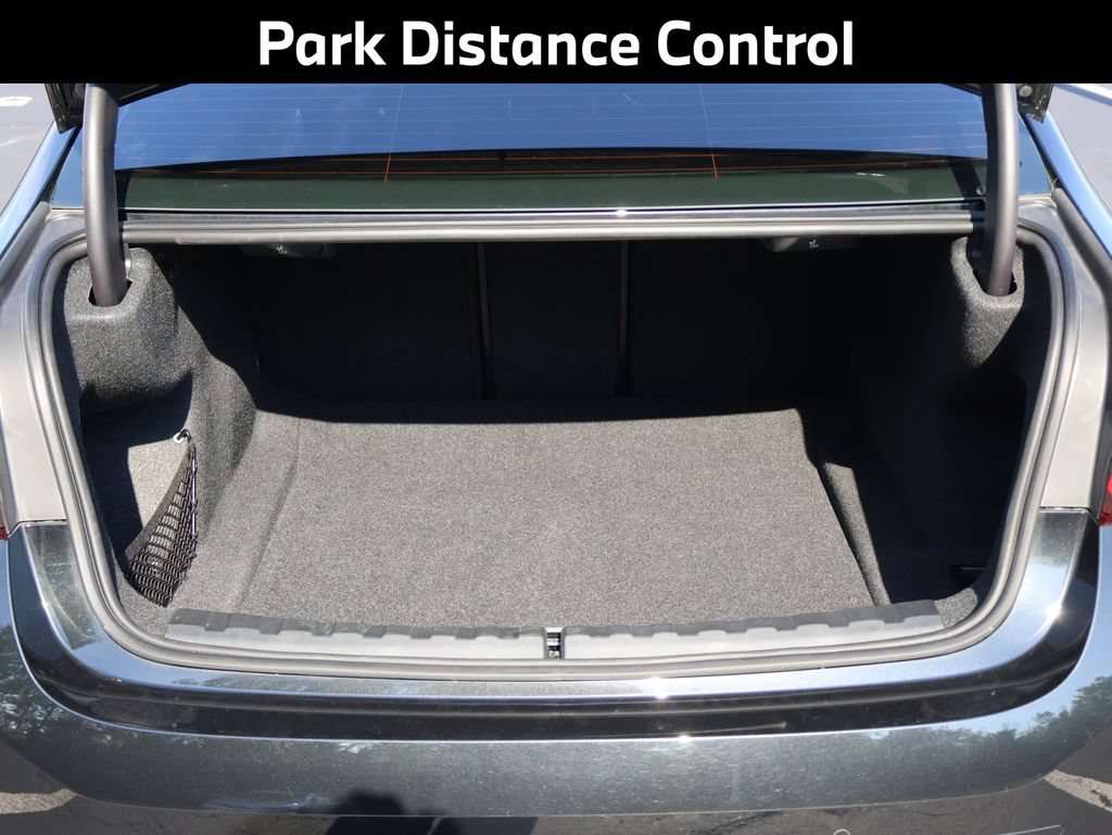 Used 2023 BMW 330i xDrive Sedan w/ Premium Package AWD/4WD image 18